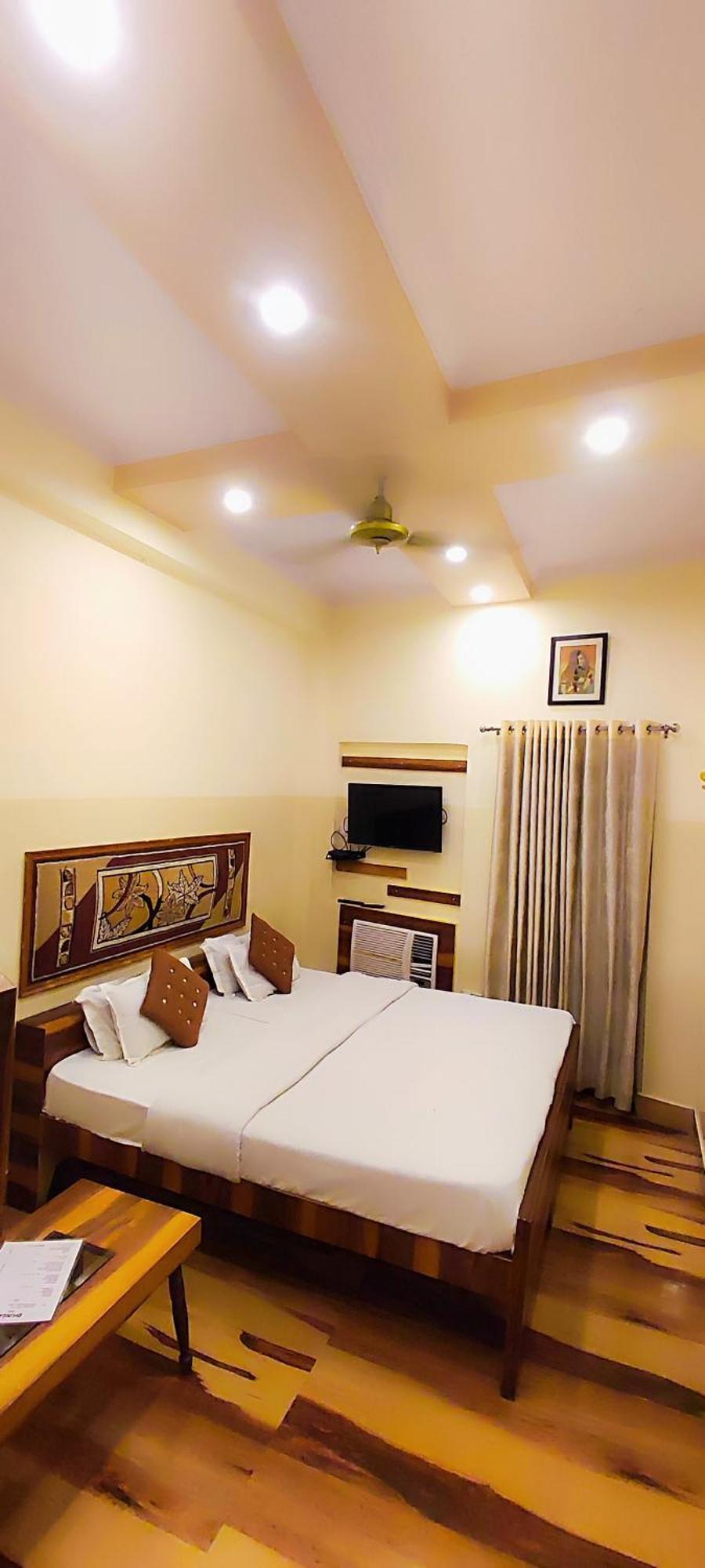 Bhagyashree Guest House 2 Km To Vishwanath Temple, Ganga Ghat Parking Available バラナシ 部屋 写真